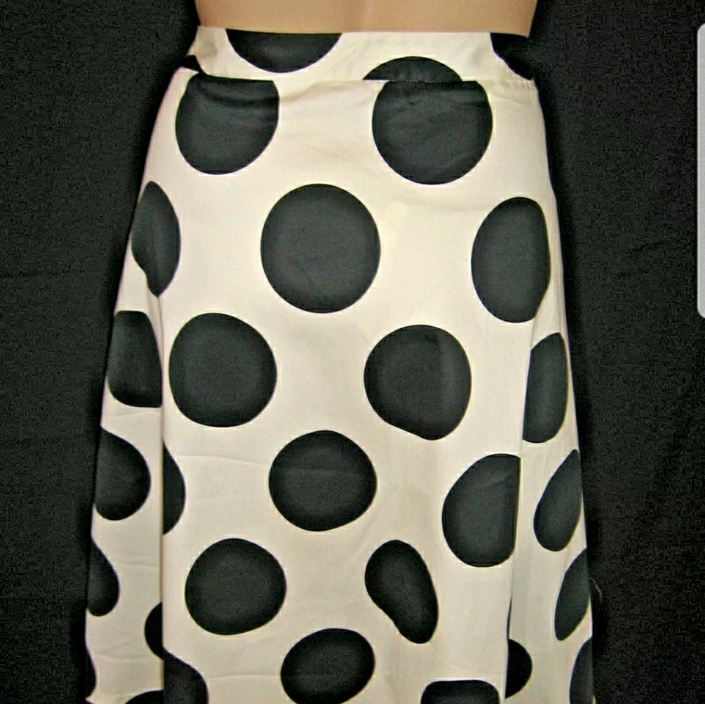 🎀CUTE CUTE CUTE POLKA DOT SKIRT🎀🎀